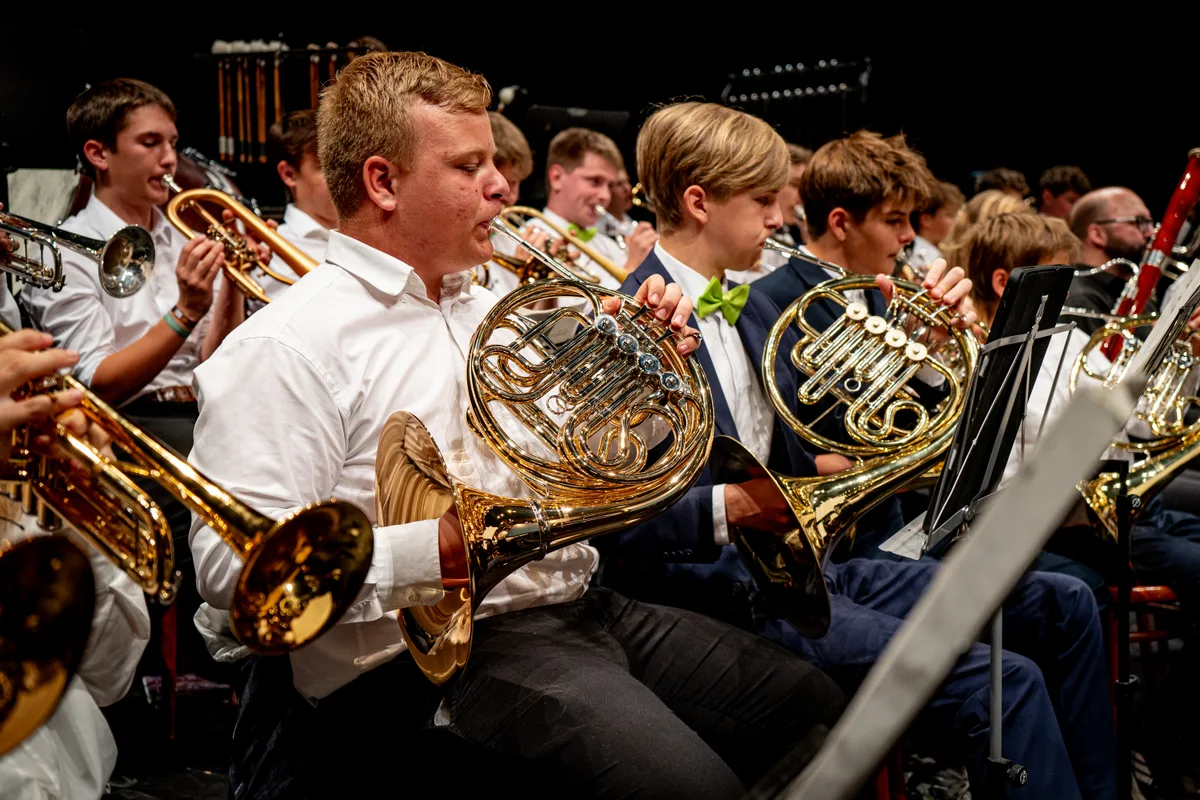Dechová sekce orchestru při koncertu